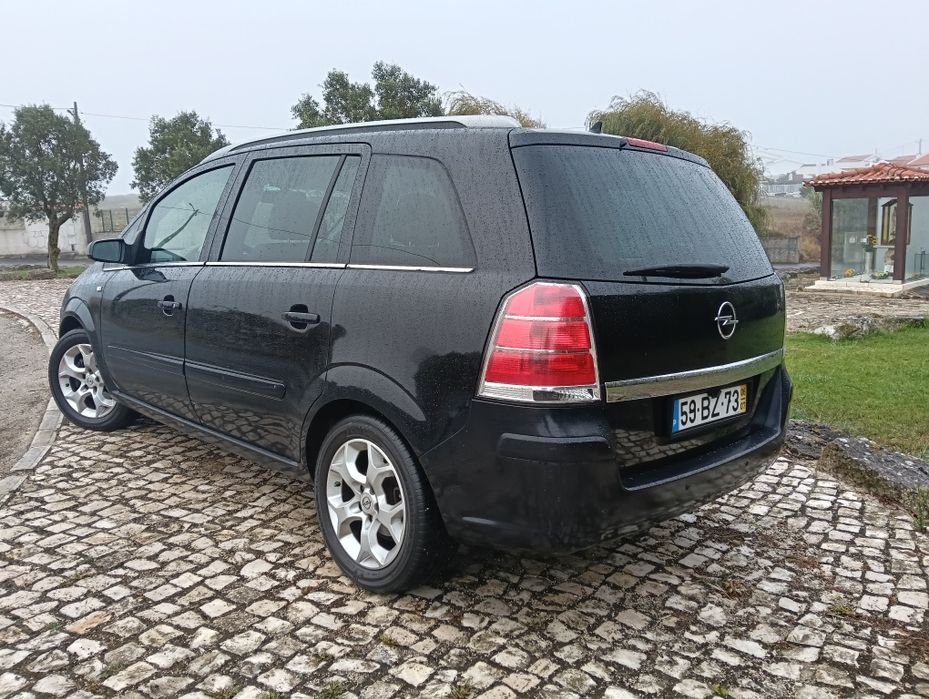 Opel Zafira - GPL - 7 lugares