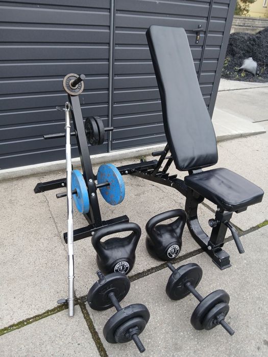 Ławka treningowa plus sztanga plus hantle plus ketle .