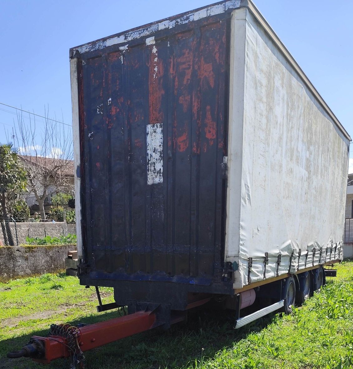 Reboque de cortinas de 3 eixos