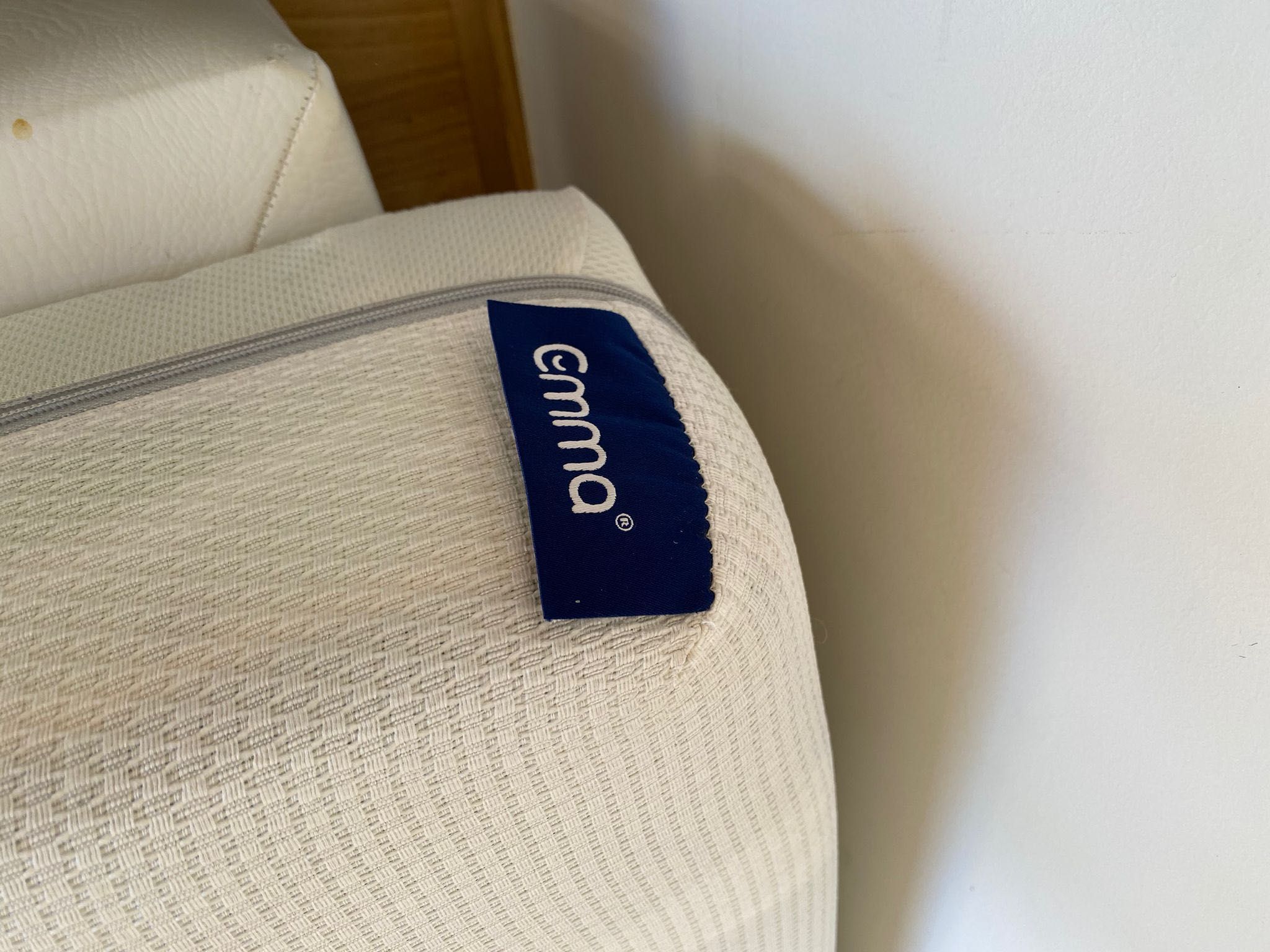 Cama com colchão