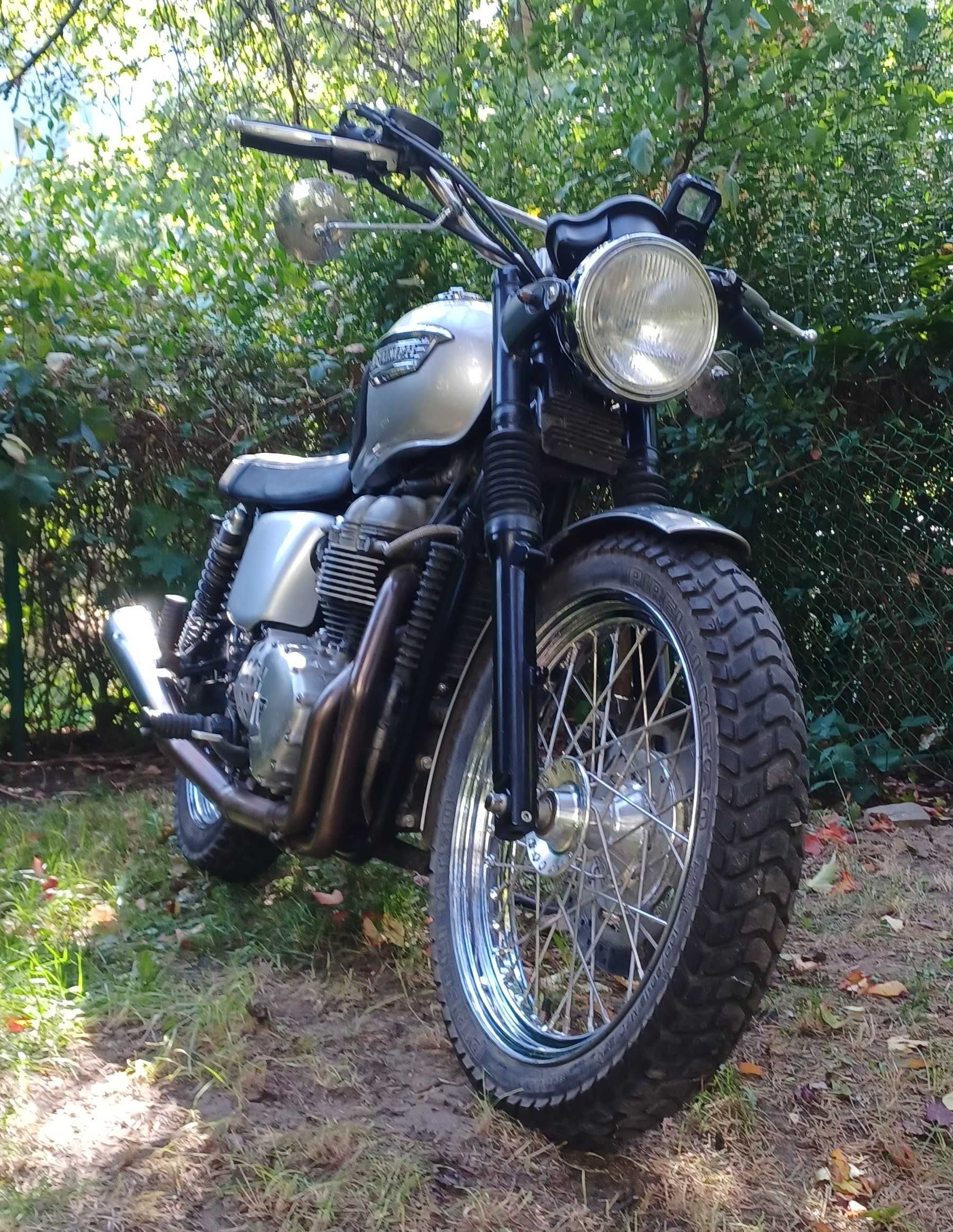 Triumph Bonneville - Scrambler/Classic