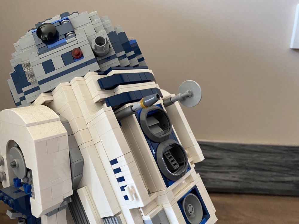 LEGO Star Wars 10225 UCS R2-D2