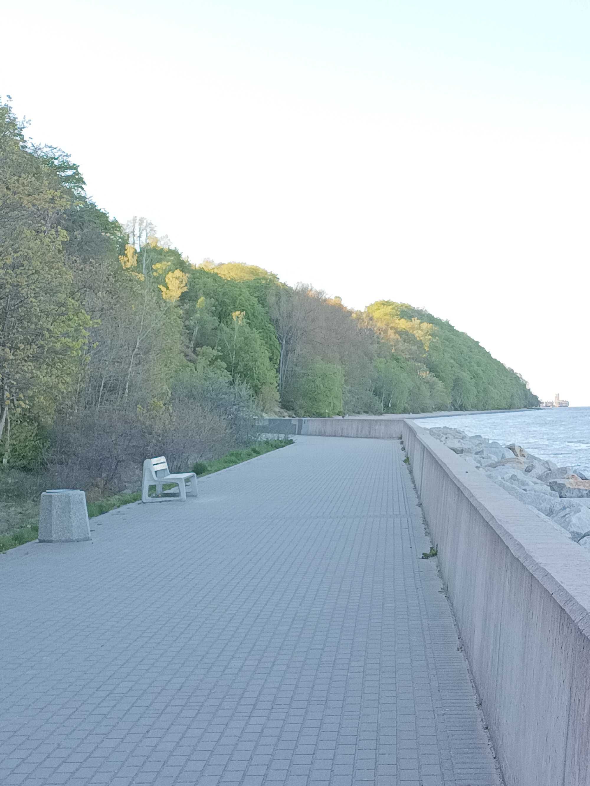 Domek letniskowy z widoczkiem, przy samej linii brzegowej!