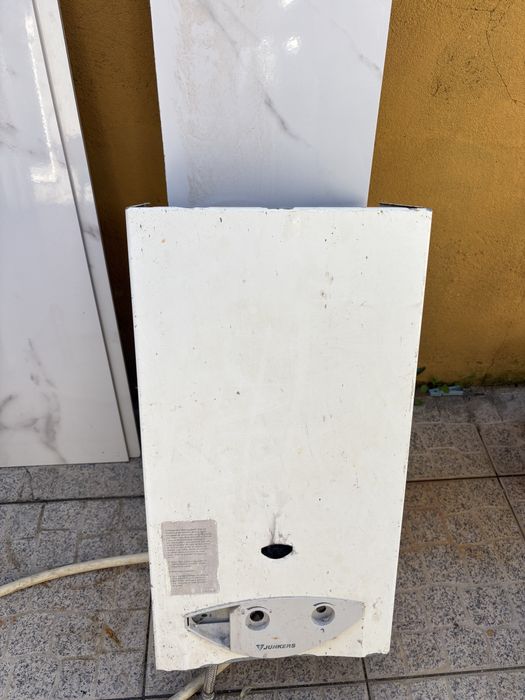 Maquina de lavar,microondas e esquentador