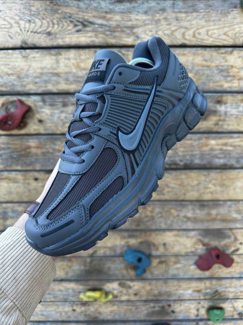 Чоловічі кросівки Nike ZOOM Vomero 5 сірий  833-4 ЗНИЖКА