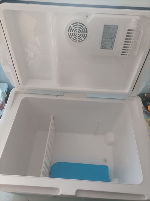 lodówka turystyczna 40 l na kolkach