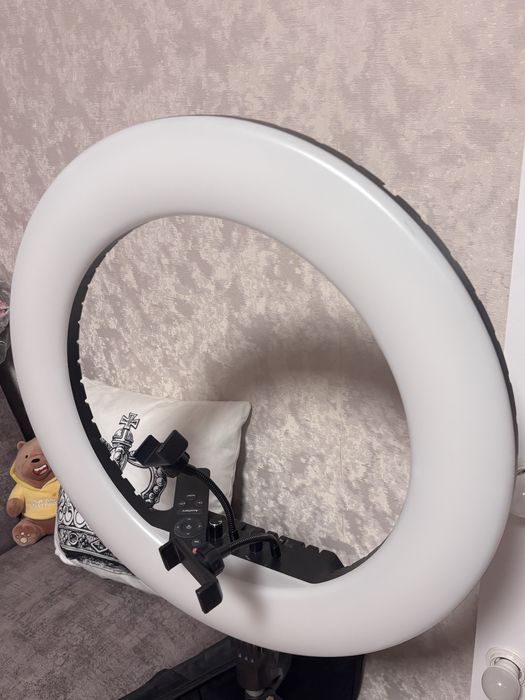 Лампа на посиленому штативі