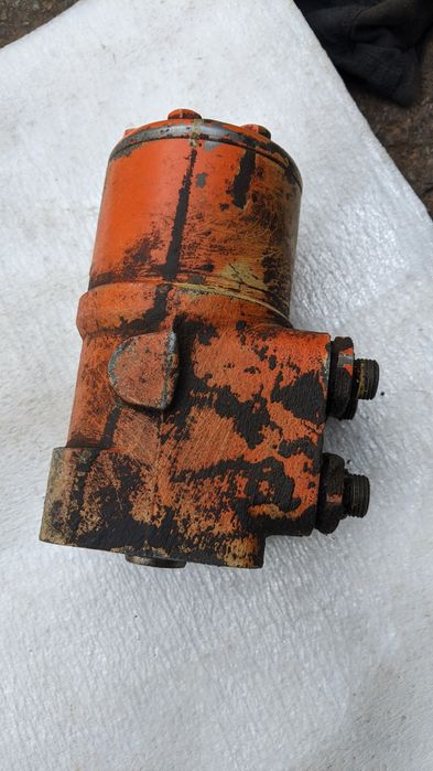 Насос дозатор, підйому кабіни