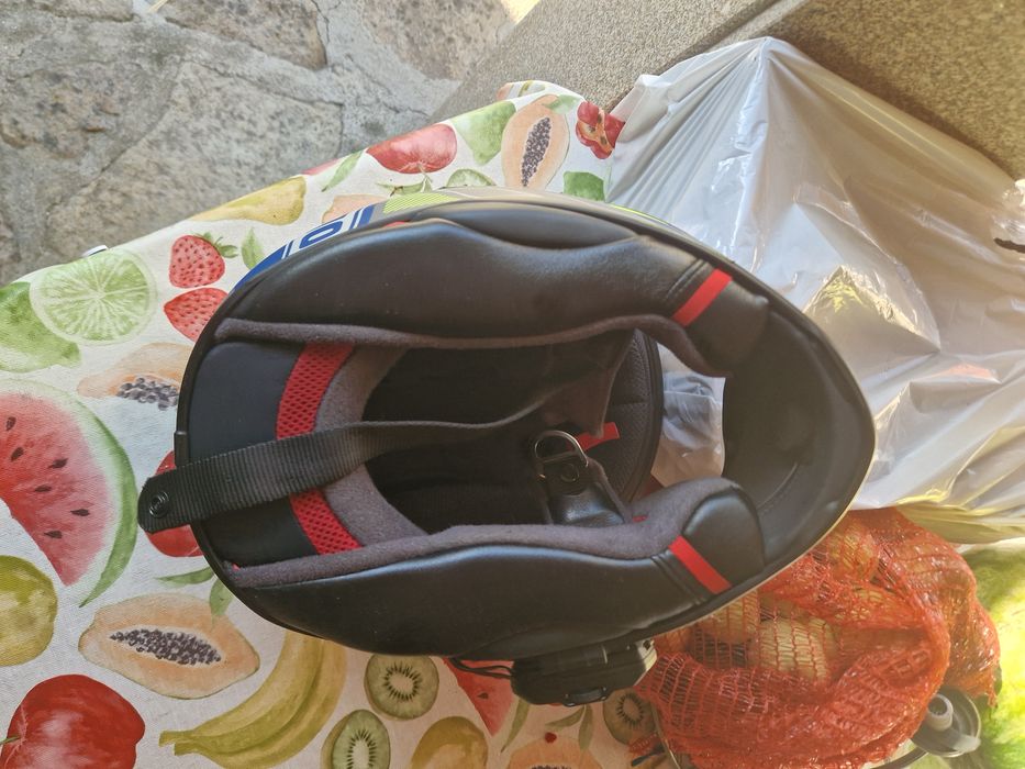 Capacete Shoei praticamente novo