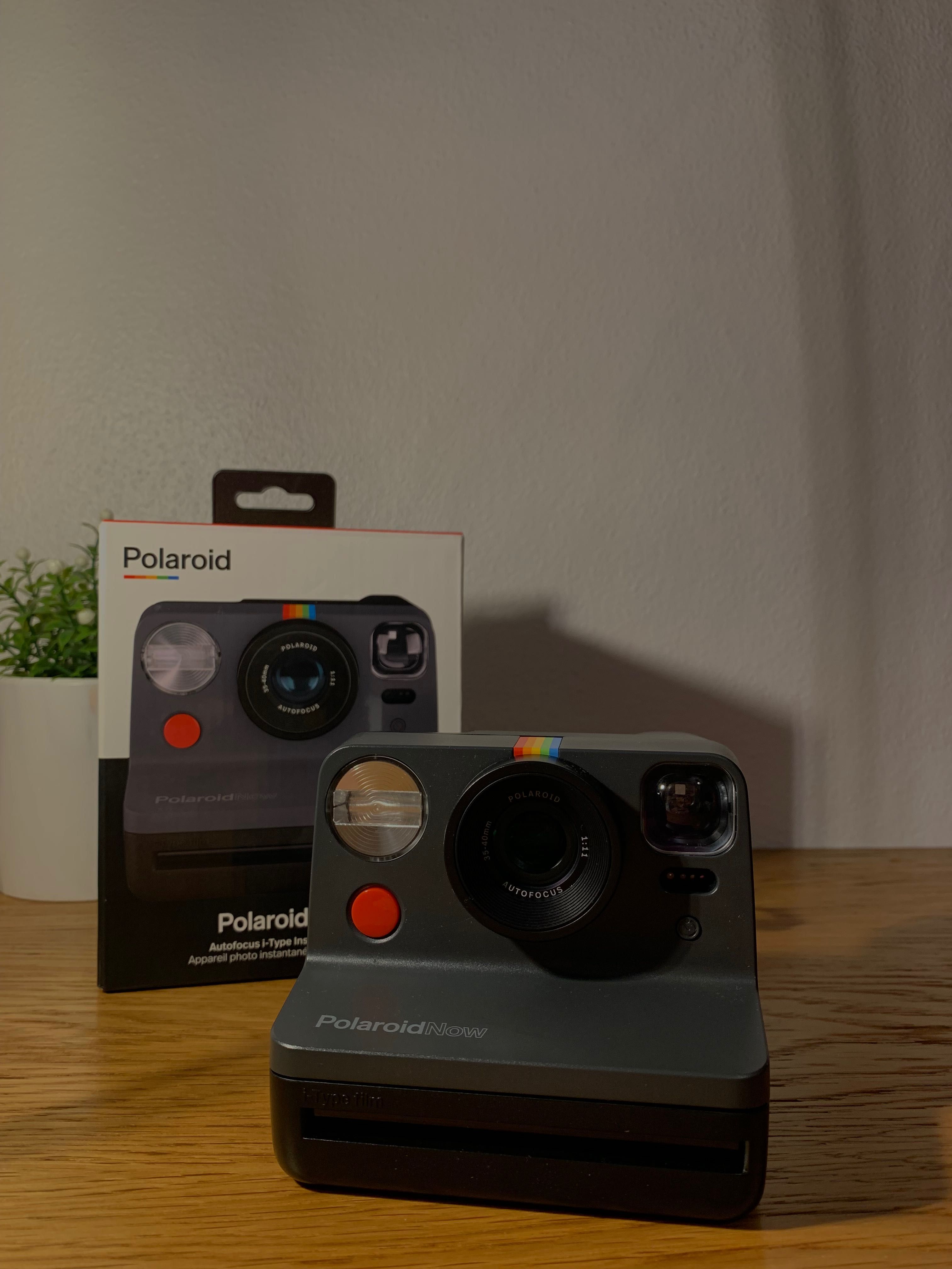Máquina Fotográfica Instantânea Polaroid Now