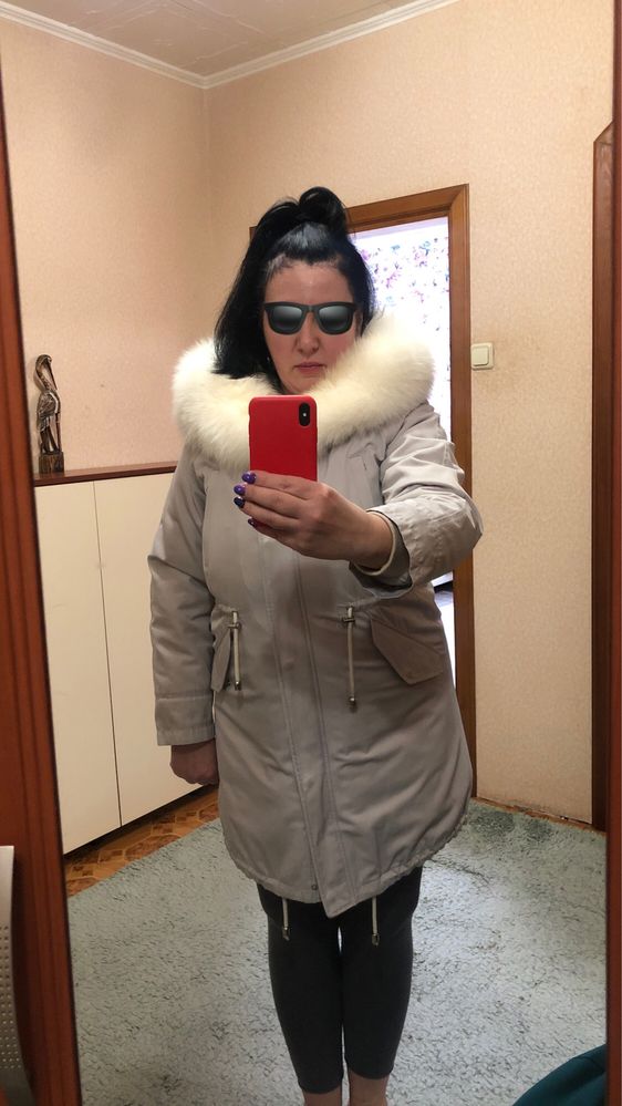 Продаю парку с мехом