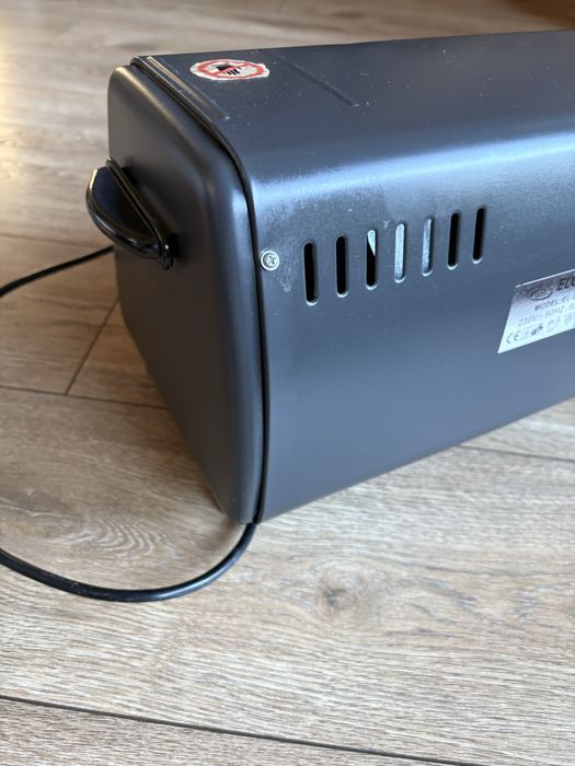 Mini piekarnik elektryczny