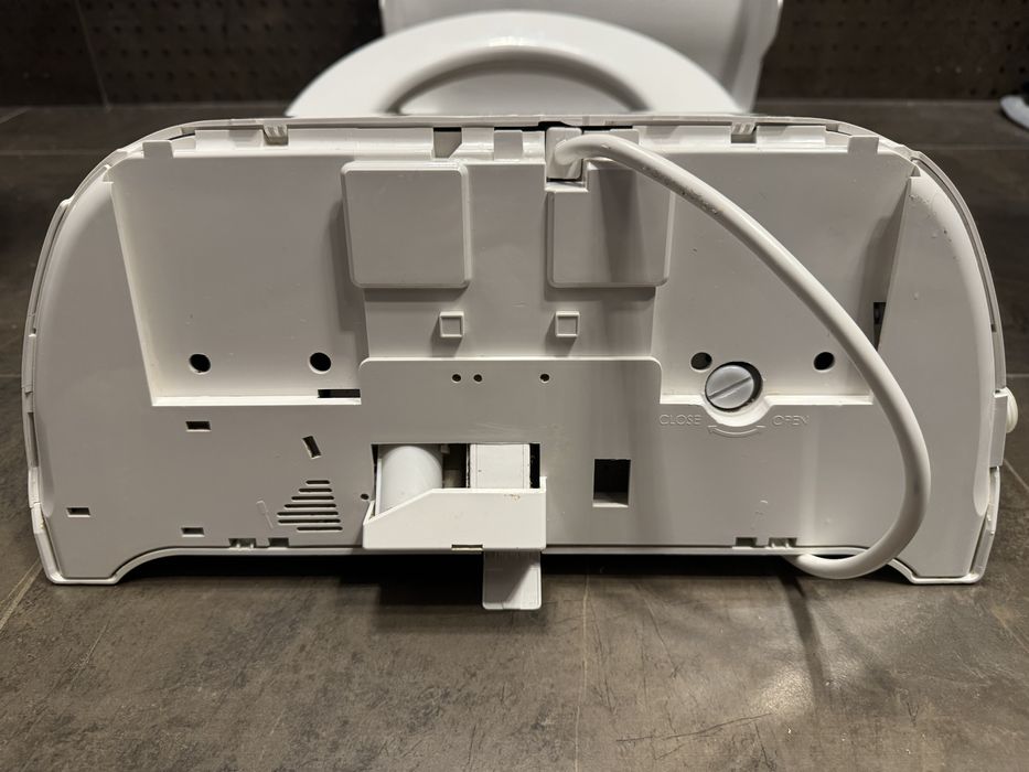 Deska sedesowa z funkcją podgrzewania USPA