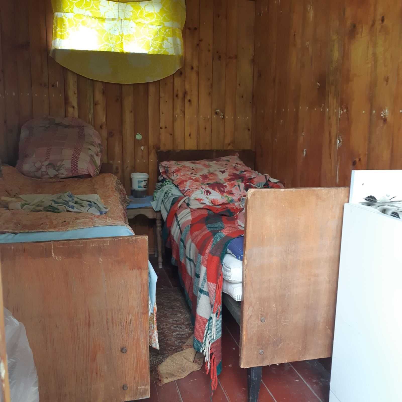 Продам двухместный домик на колесах