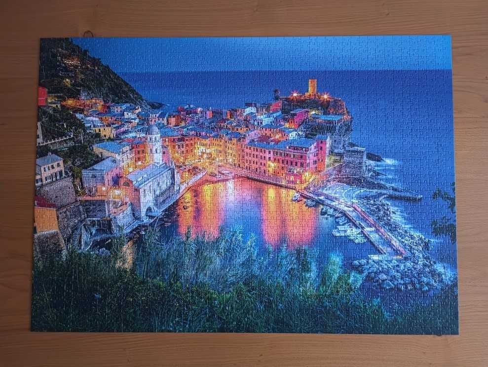 Puzzle Trefl 2000 el. „Vernazza o zmroku"
