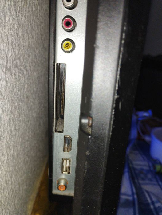 TV scHElDgR e muito bom vendo urgente para despachar