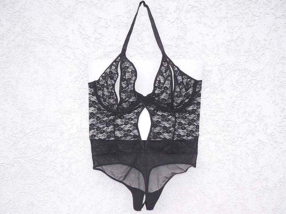 Koronkowe bardzo elastyczne otwarte krocze roz 95E