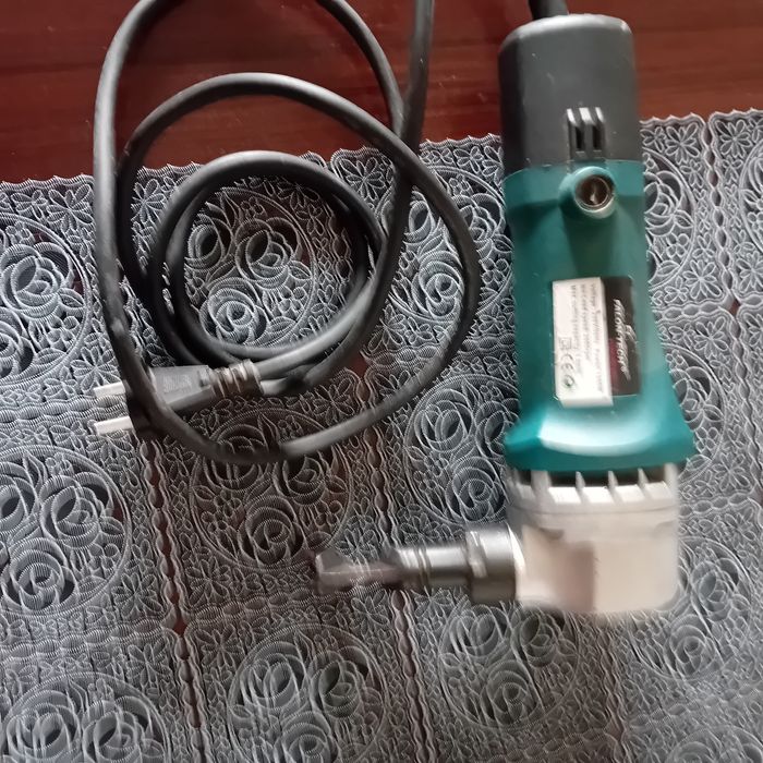 Nożyce do blachy