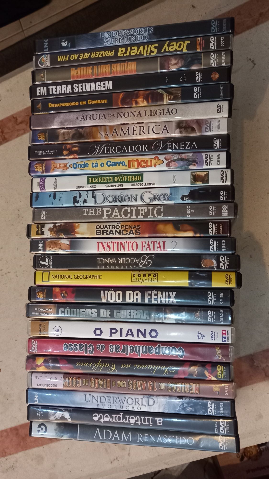 Vendo DVD'S a muito bom preço