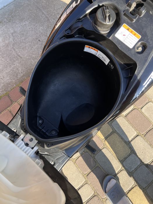 Скутер Suzuki address v125s