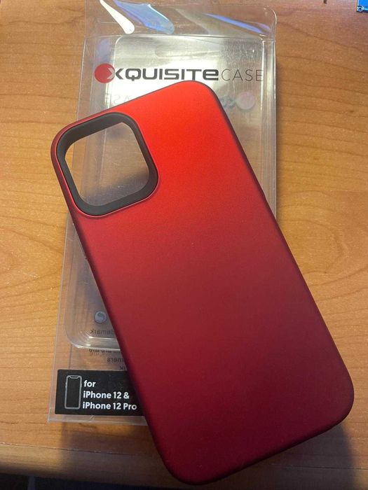 Capa Vermelha para iPhone 12 / 12 Pro – Interior Preto