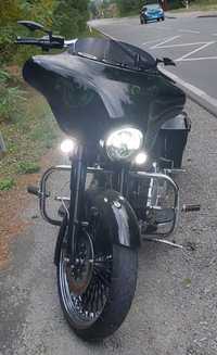 Harley Davidson street Glide 103