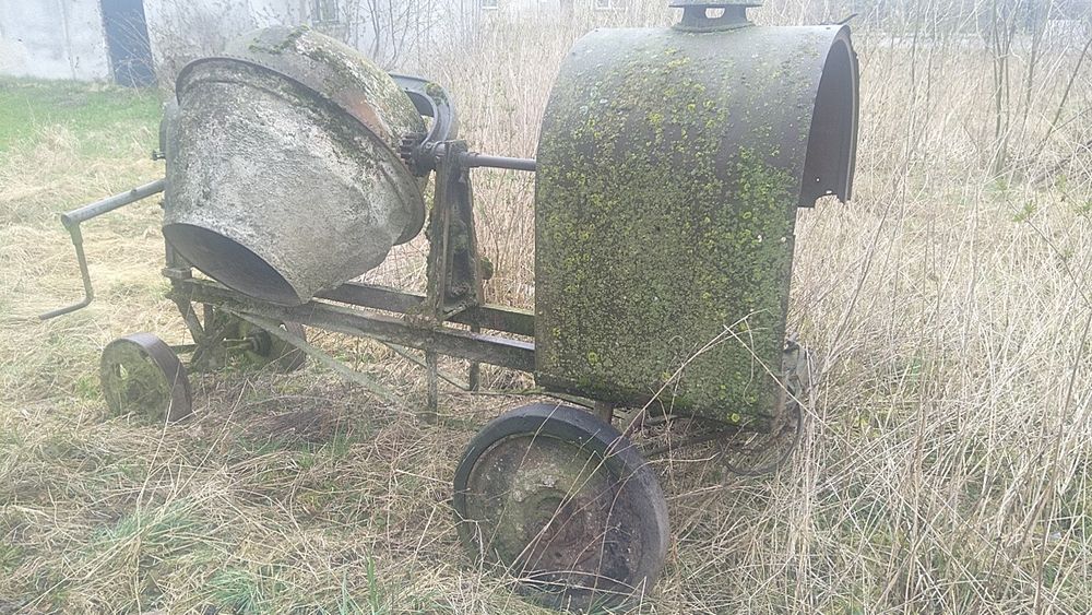 Stara mocna betoniarka !