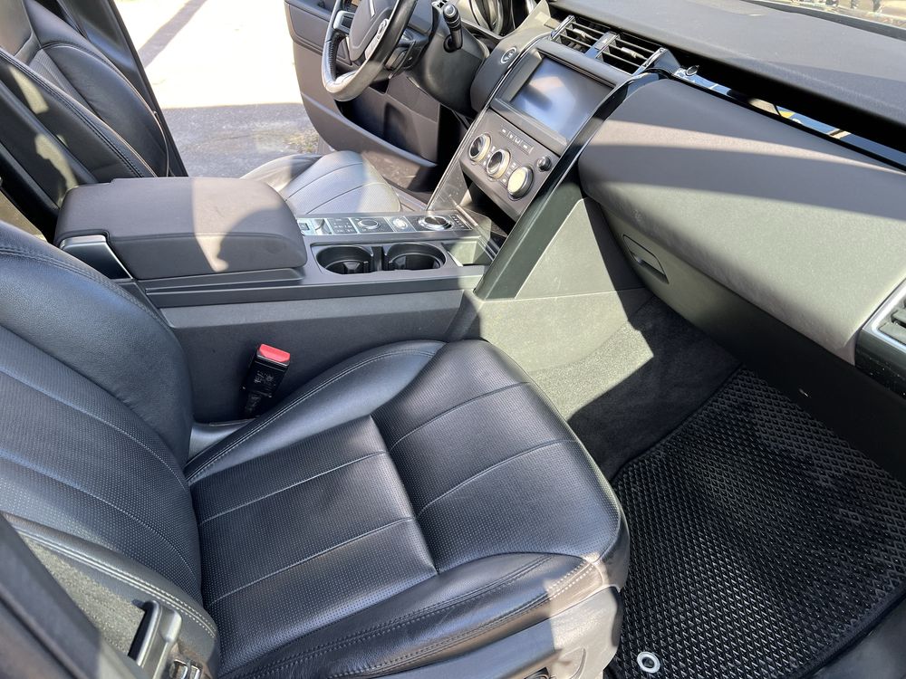 Land Rover Discovery 5 2018