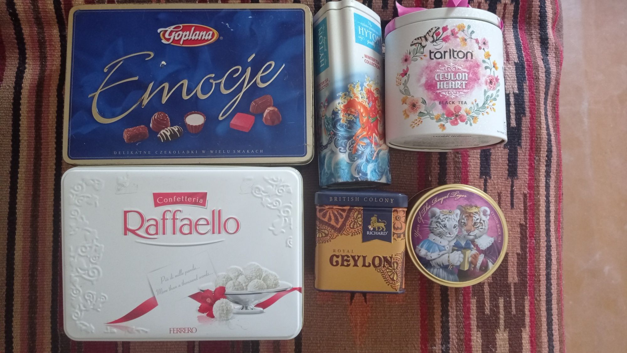Коробочки на подарок