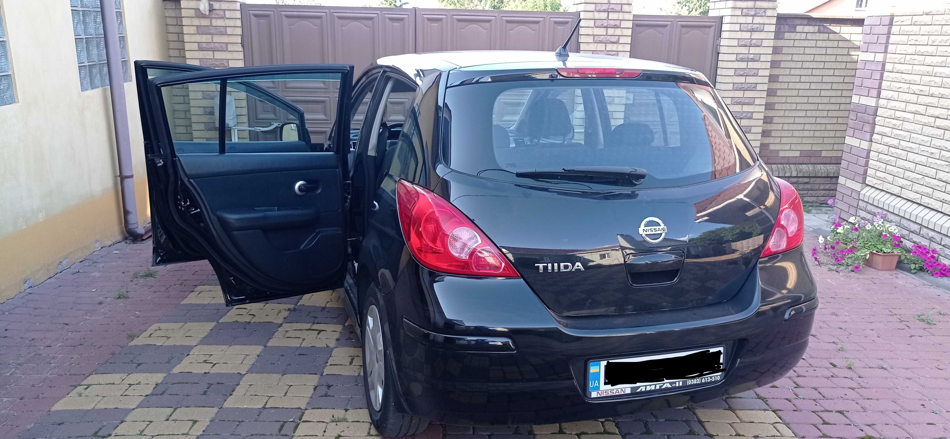 Продам автомобиль Nissan Tiida 1.6 бензин , 2013 г.в