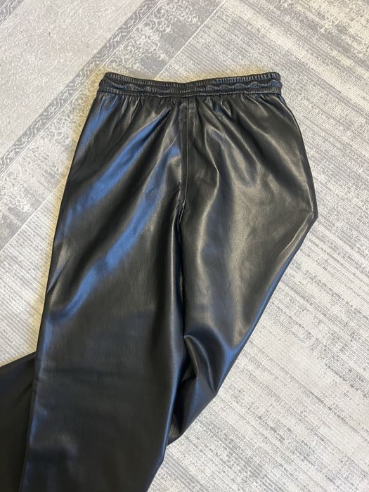 Брюки  Манго текущая клллекция.Размер хс(талия 33,бедра 45,длина 100)