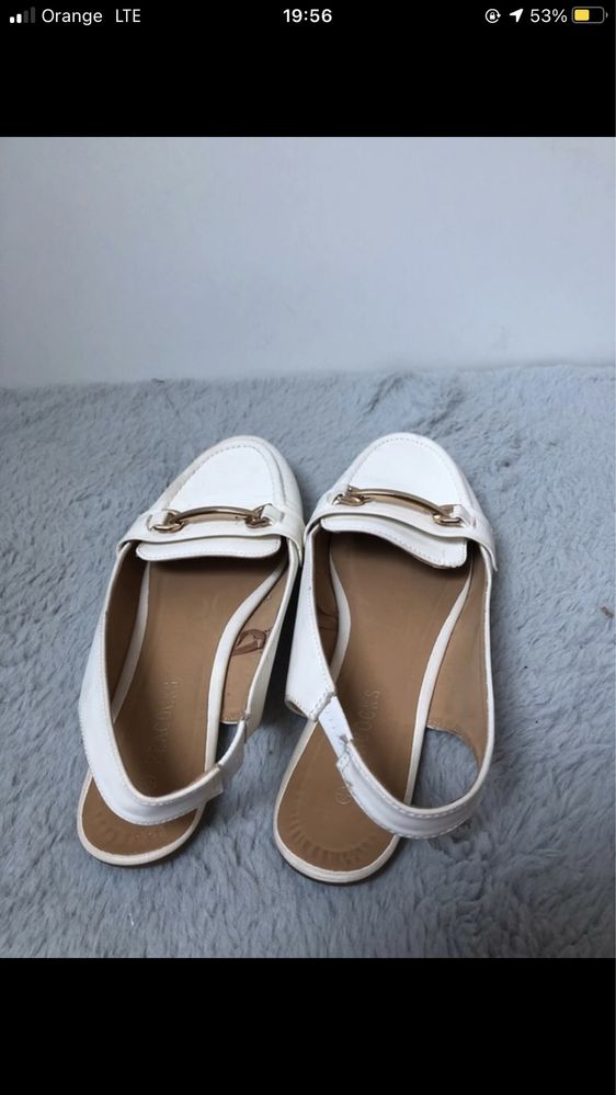 Białe eleganckie buty mokasyny 38