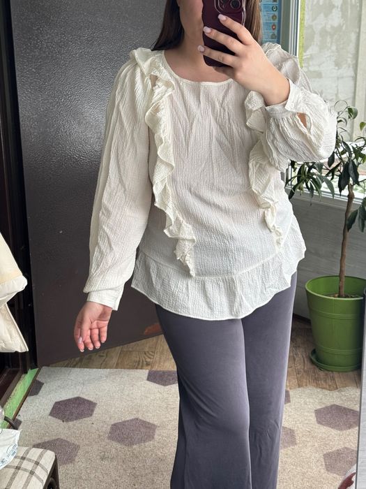 Блуза з воланами подовжена