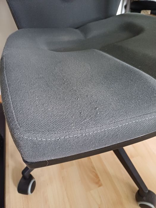 Fotel ergonomiczny krzesło biurowe zdrowy kręgosłup