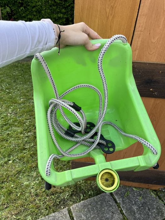 Huśtawka ogrodowa plastikowa