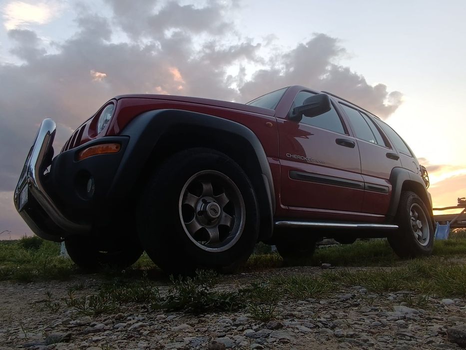 Jeep Cherokee KJ