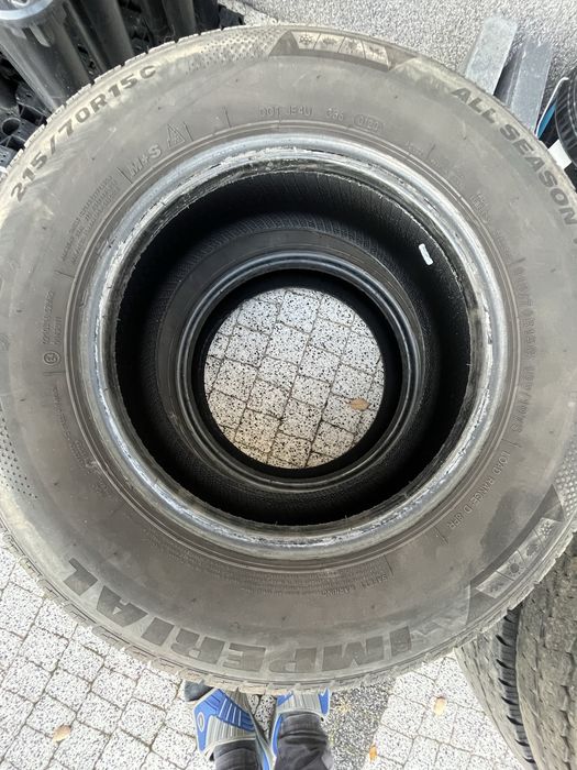 Opony całoroczne 215/70 R15C z 2020r. 2szt