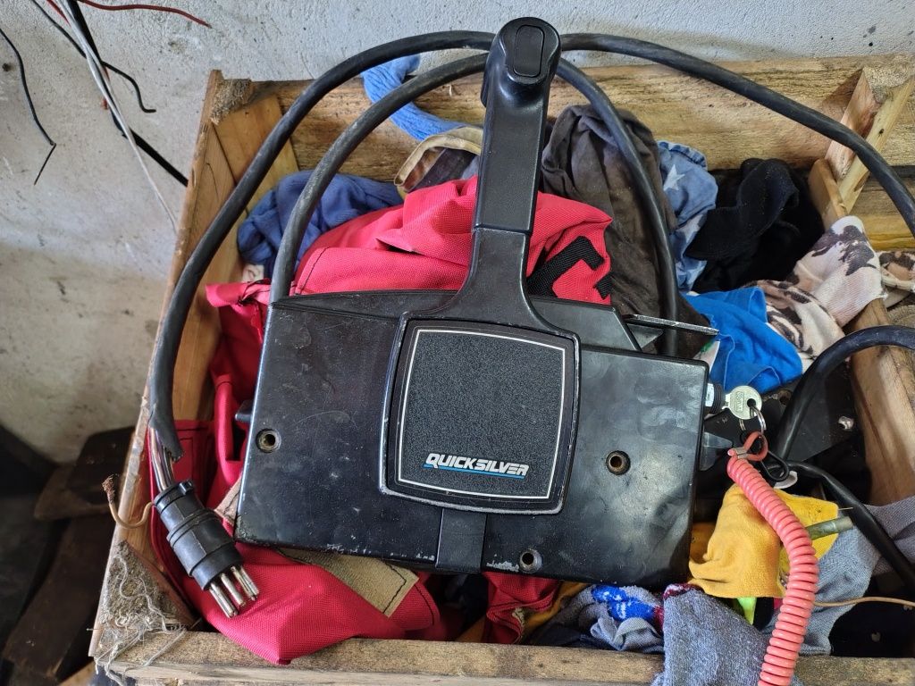 Manetka silnika zaburtowego Quiksilver 8 pin