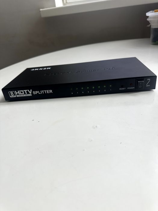 HDMI спліттер 1x8 4K — ділить сигнал на 8 виходів