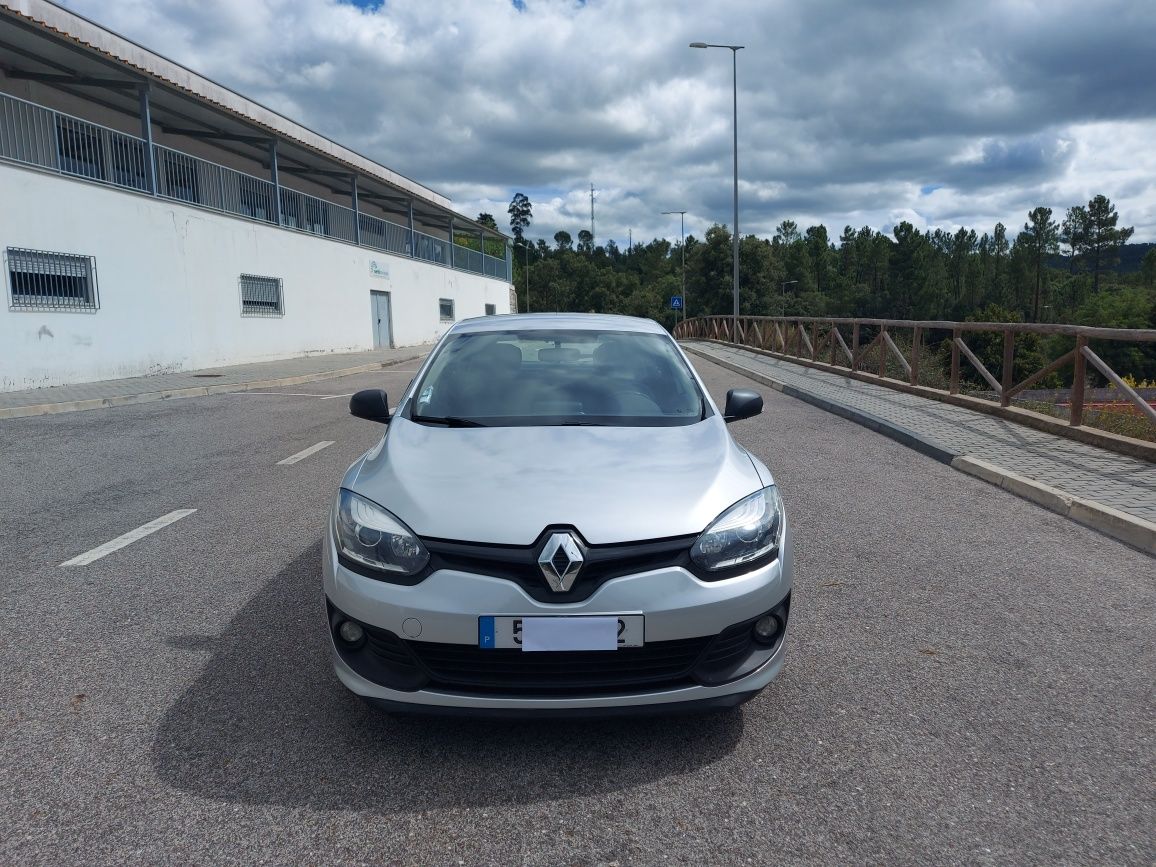 Renault Mégane III 1.5 DCI Confort 6 Velocidades Financiamento