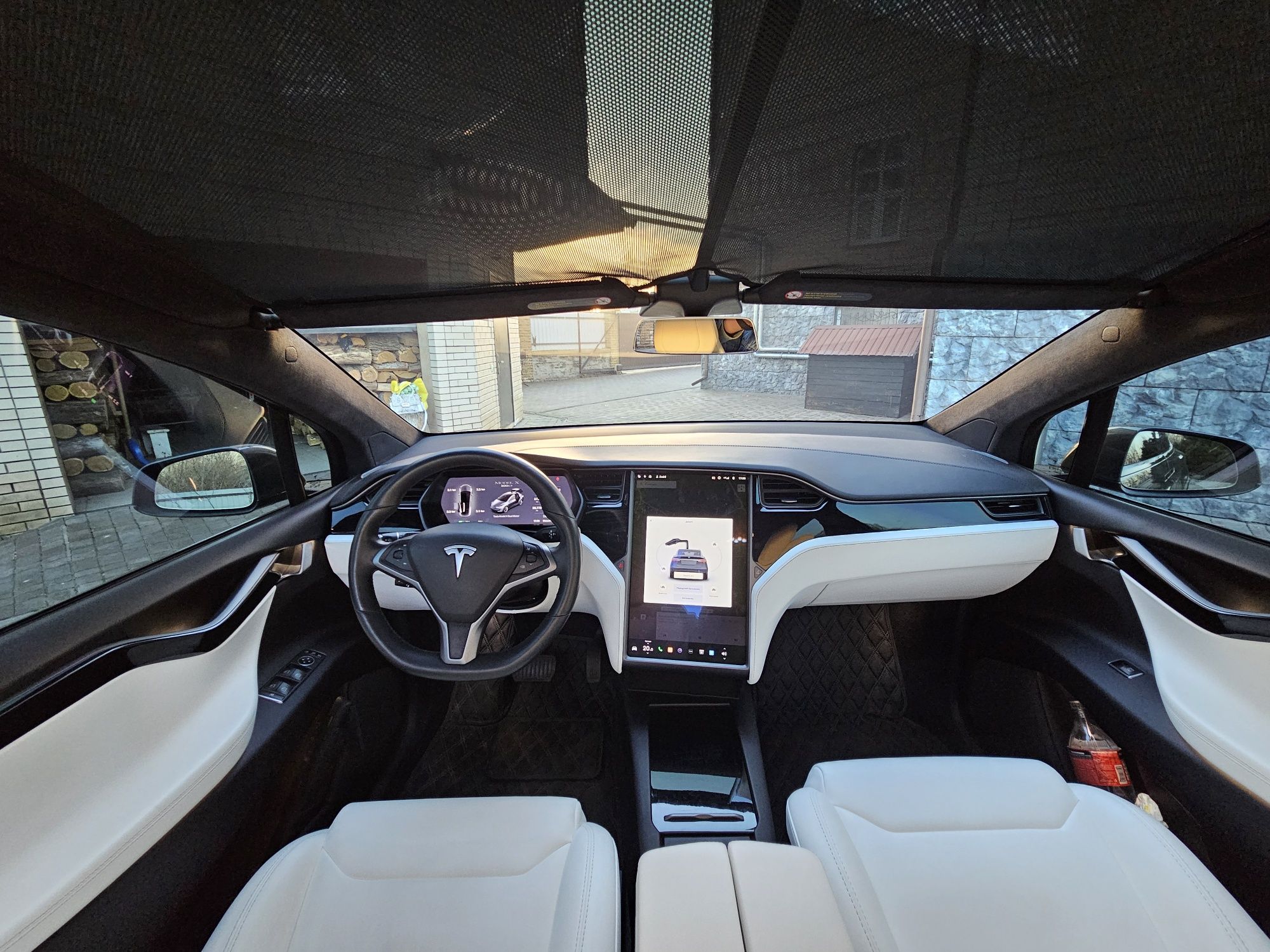 Топова Tesla Model X 2018 dual motor 100 kWt