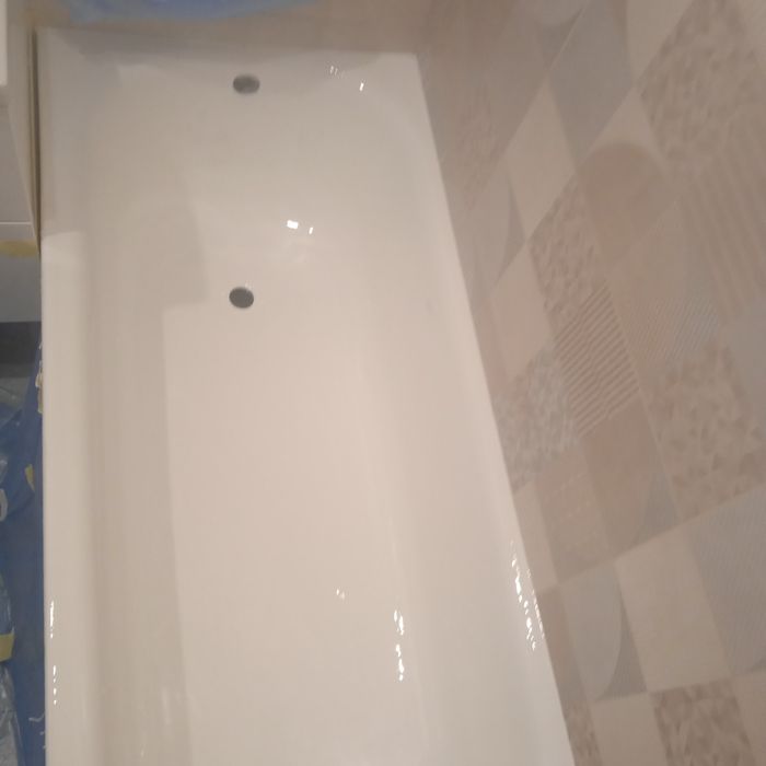 Якісний наливний акрил для реставрації ванн, торгавої марки ''Plastall