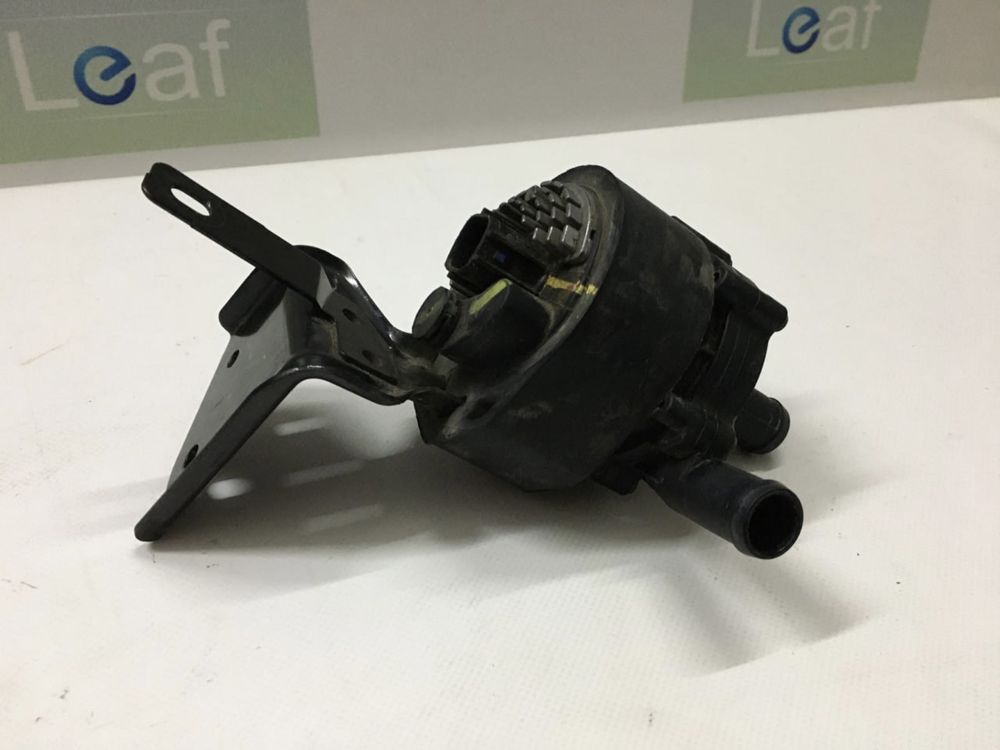 Помпа охолодження на Nissan Leaf 11-12 13-17 18-24