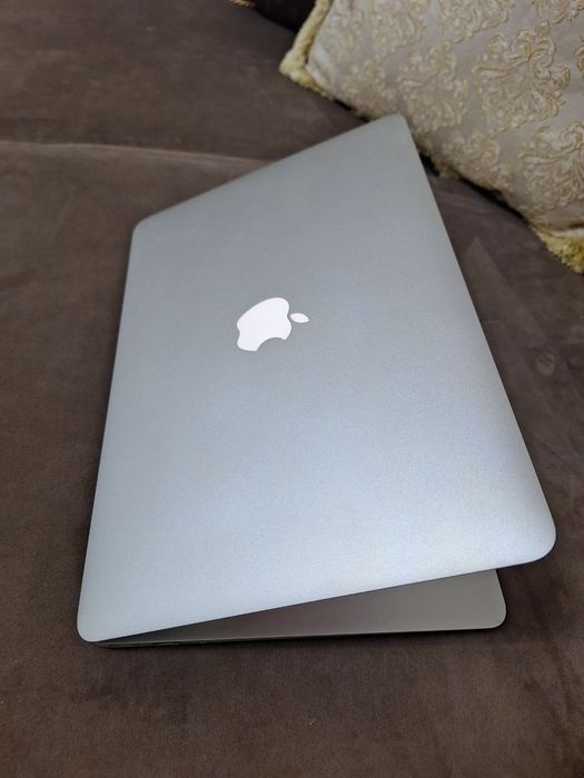 Macbook Air Core i5/8gb новий акумулятор
