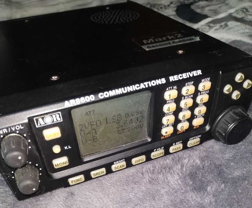 Радиоприёмник от фирмы AOR AR-8600 MK-2.