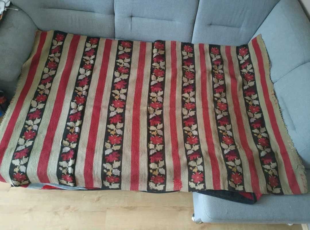 Kilim 100-letni na ścianę/łóżko