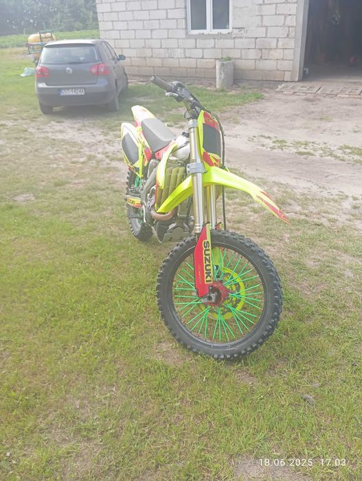 Suzuki rmz 250 16r