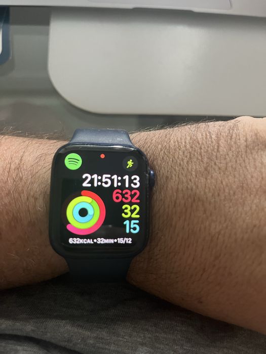 Apple Watch - Série 6 (GPS)