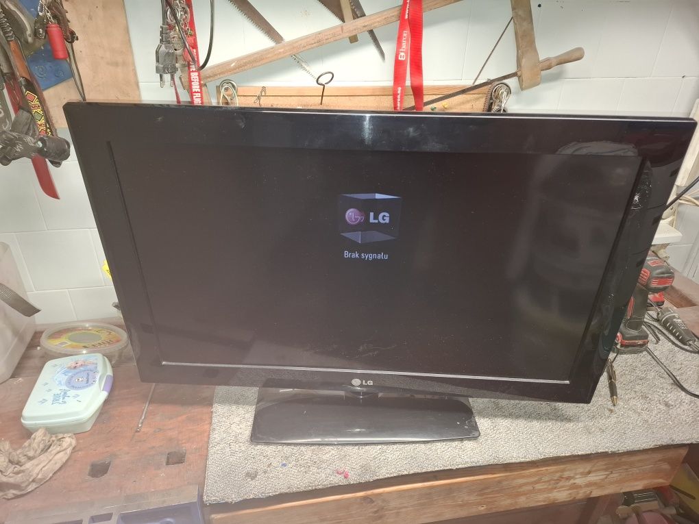 Telewizor 32 całe, 3 szt