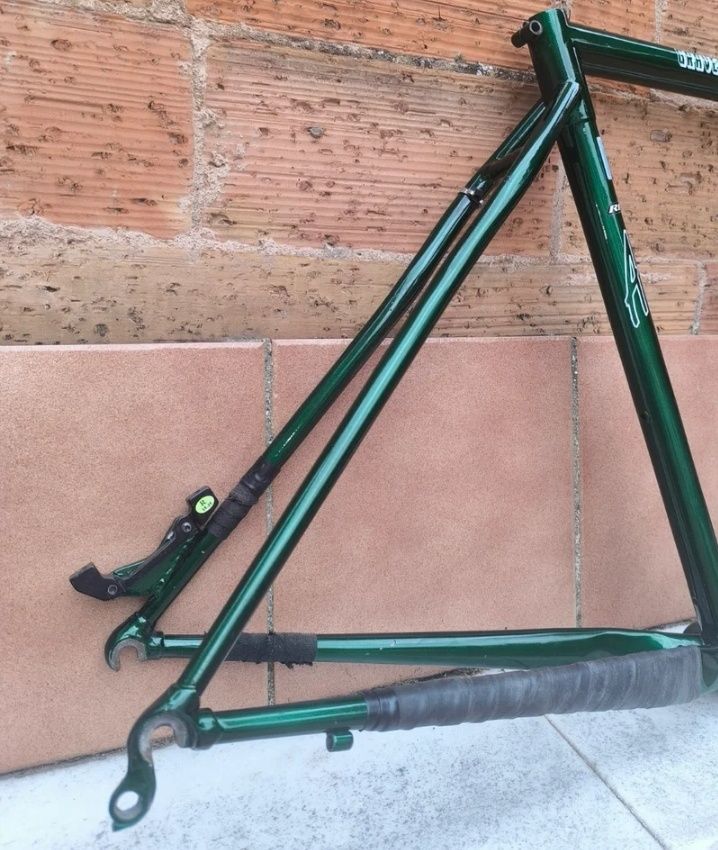 Quadro em aço alkon gravel disco 700/650b